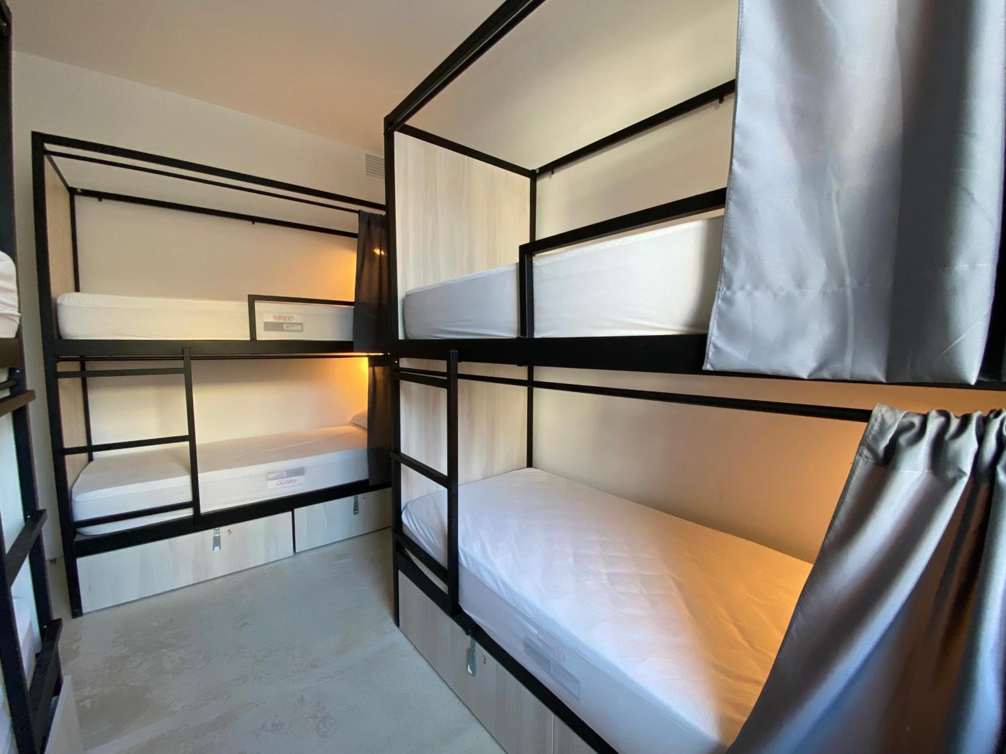 We Street Hostel - El Arenal-Albergue Juvenil 엘아레날 외부 사진